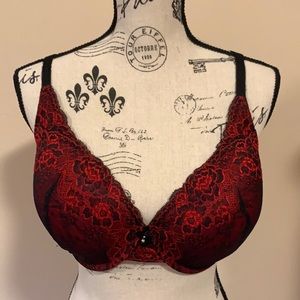Sexy red lace bra